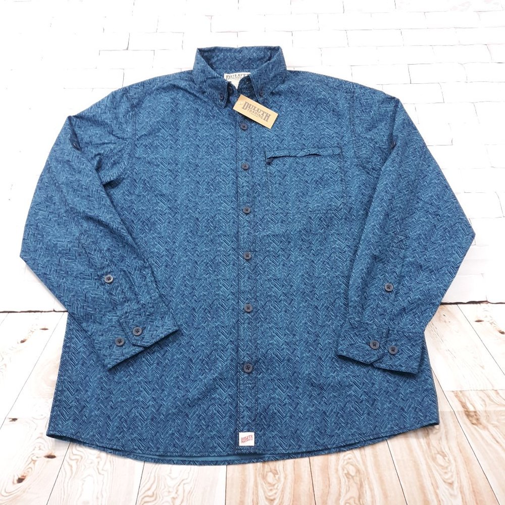 Duluth Button Down Shirt Mens Size Medium Outdoor Hiking Organic Cotton Spandex